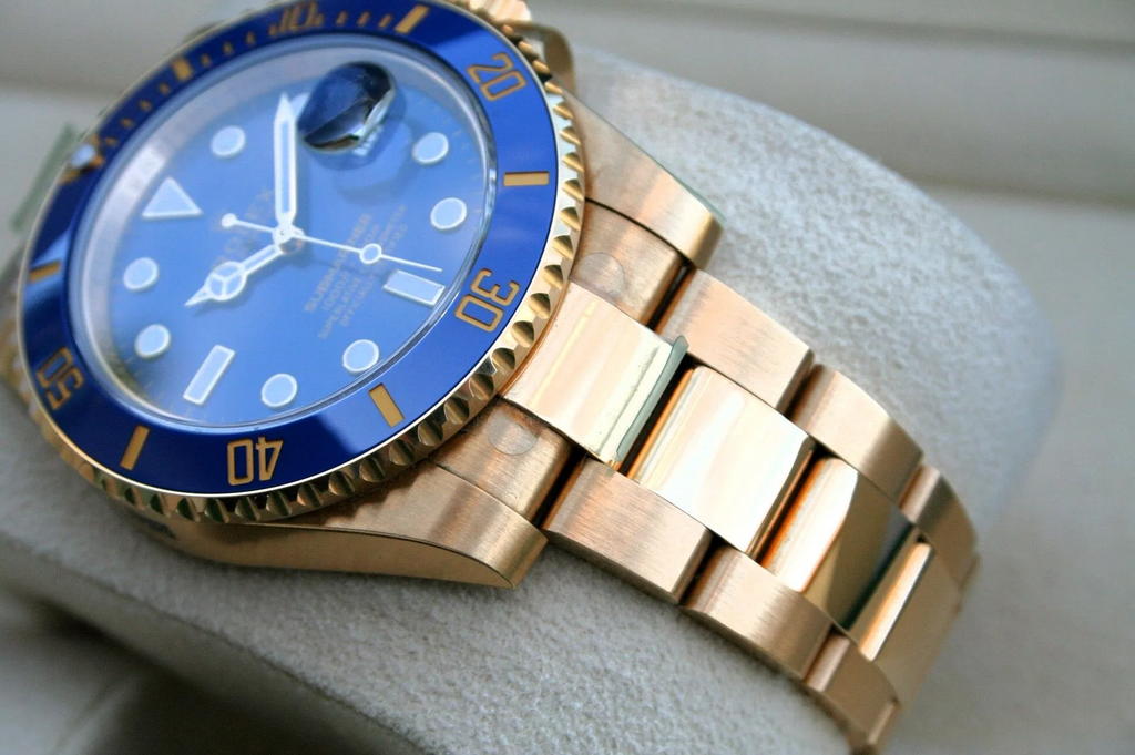 Rolex Submariner colore oro quadrante blu